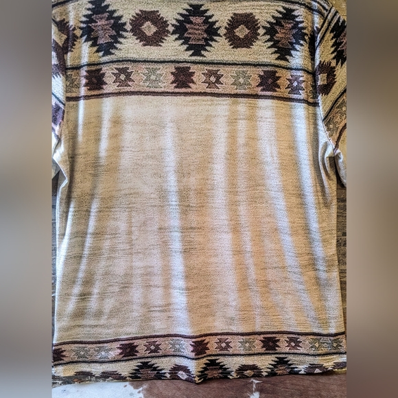 New Indian Head Dress Aztec Oatmeal Colored Tee - Picture 11 of 13